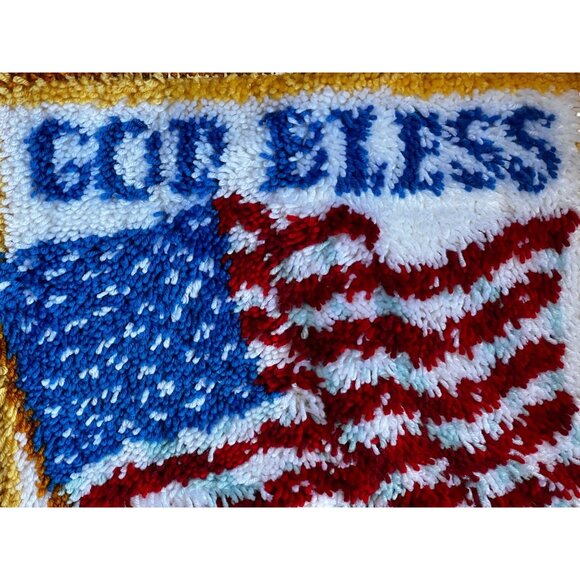 Handmade God Bless America Latch Hook Rug Wall Hanging Mat 27.5 X21Patriotic - Picture 2 of 9